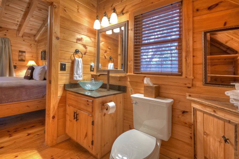 Blue Lake Cabin in Blue Ridge North GA Cabin Rental Blue Lake Cabin in Blue Ridge North GA Cabin Rental